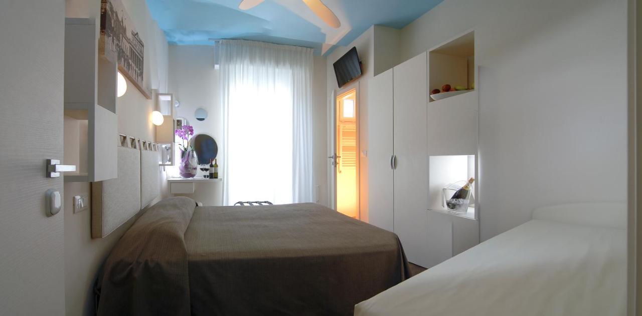 Hotel Casablanca Rimini Exteriör bild